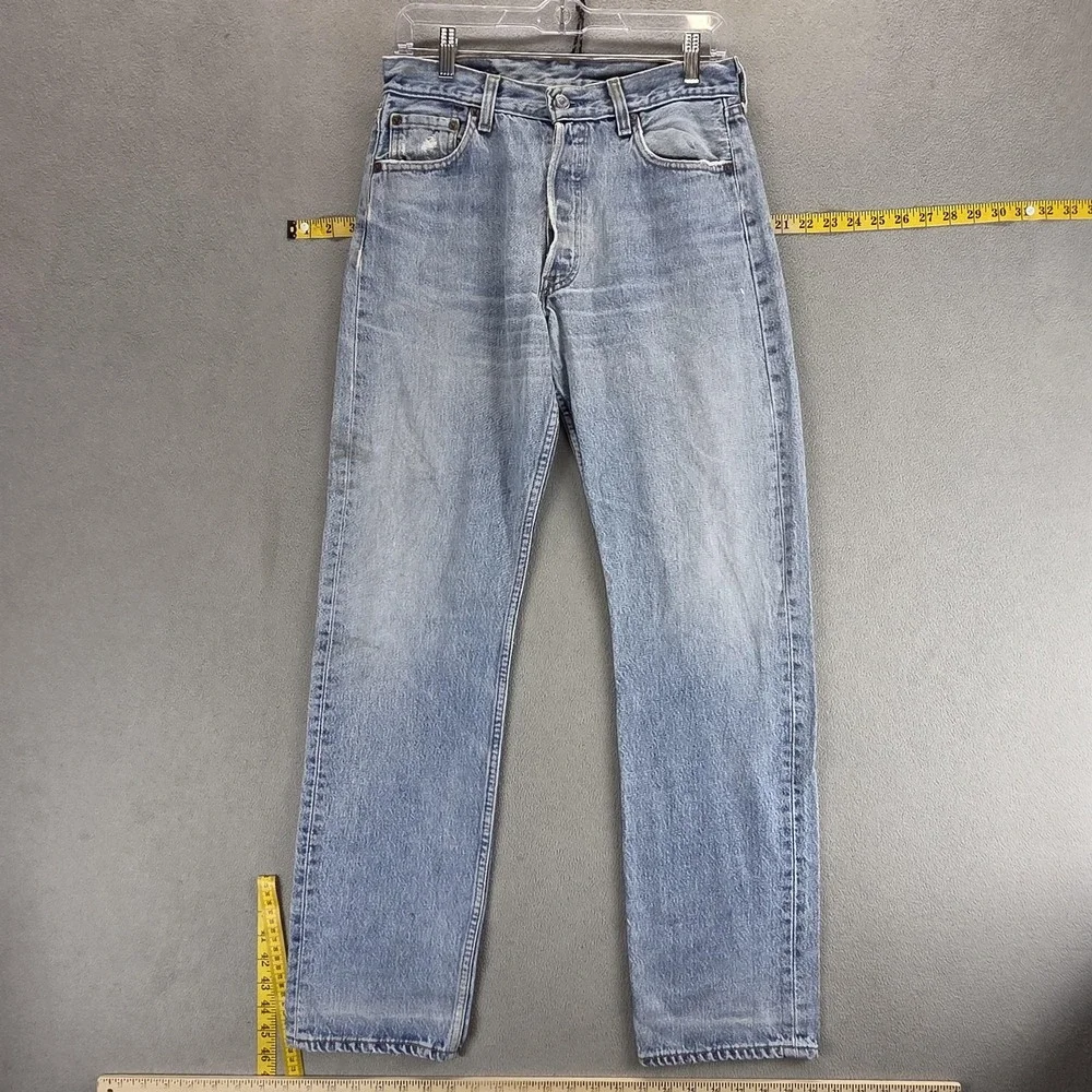 Vintage Levis 501 Jeans Mens 30x32 Blue Straight Light Wash Button Fly Made USA